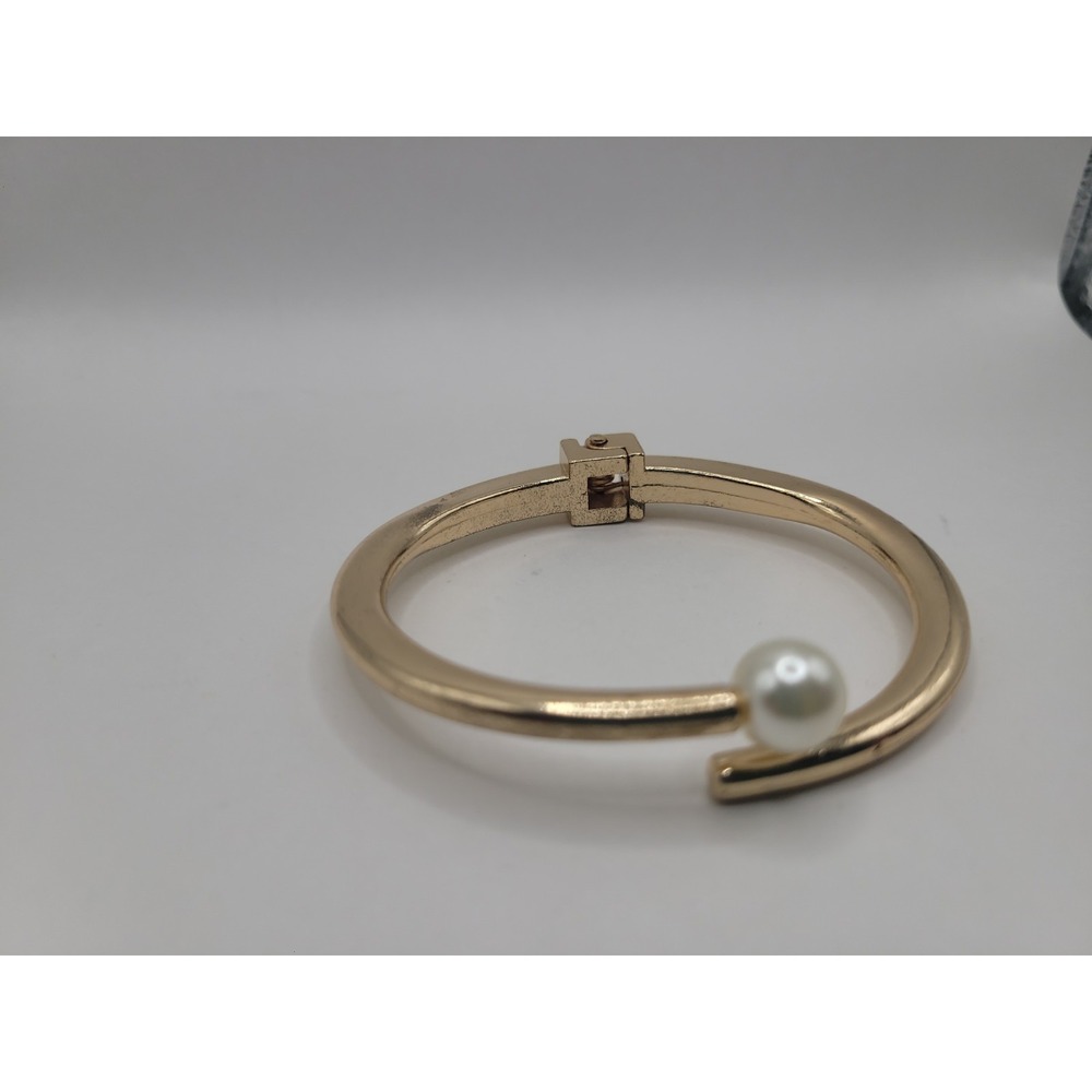 Gold Tone Hinged Bypass Bangle Bracelet White Bead Modern Minimalist Jewelry